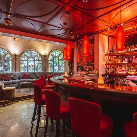 فندق Boutique Albana Real - Restaurants &