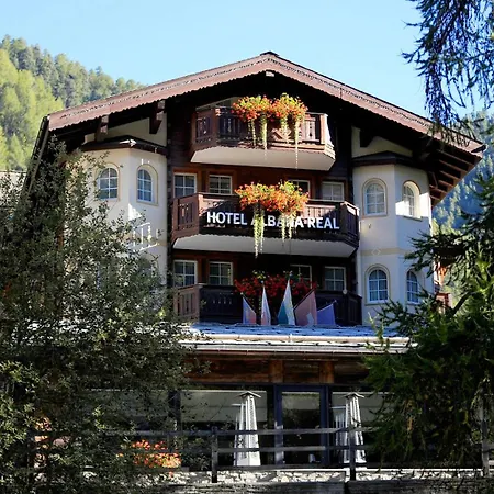 Boutique Albana Real - Restaurants & Ξενοδοχείο Ζερμάτ