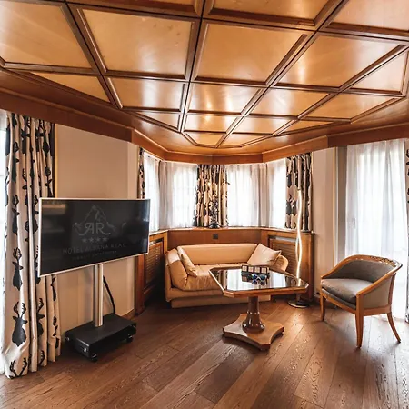 Boutique Albana Real - Restaurants & Otel